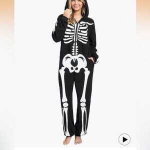 NEW Spooktacular Creations Women’s Halloween Skeleton Hooded Jumpsuit XXL